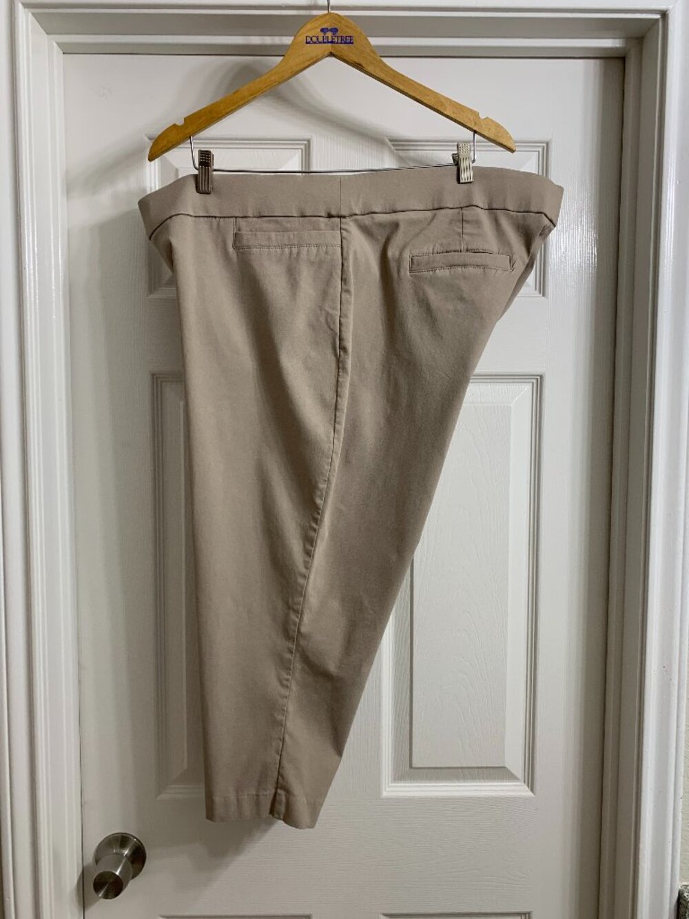 Kim Rogers Brand Women's Tan Capri Pants, Size 22W